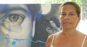 Ana Arrieta, de la Red de Voceros y Voceras de la campaña "Párala ya, nada justifica las violencias contra las mujeres". Obra de Liliana Cervantes.
