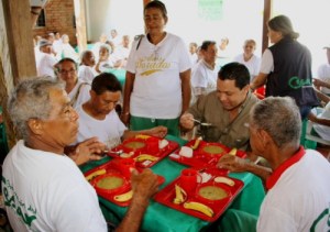 GOBERNADOR Y ADULTO MAYOR