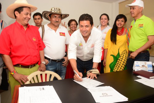 John Valle, a ritmo de gaitas, inscribió su candidatura a la Alcaldía de&nbsp;Valledupar
