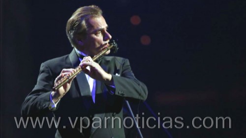 Magistral interpretación de «Nació mi poesía» por flautista italiano con la&nbsp;Sinfónica