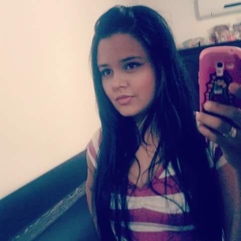 LAURA MARCELA DELUQUEZ