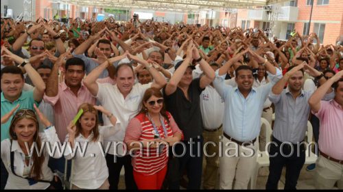 Gobernador Ovalle anunció aporte de $2.600 millones para culminar proyecto de 1.300&nbsp;apartamentos