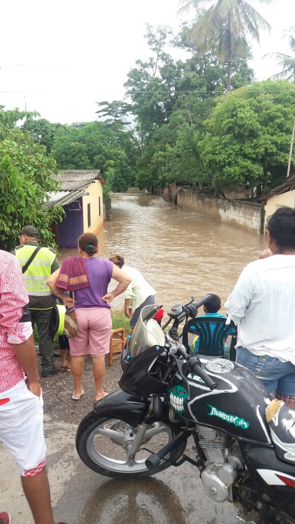 Policia Cesar asistió a afectados por coletazo del huracán&nbsp;Matthew