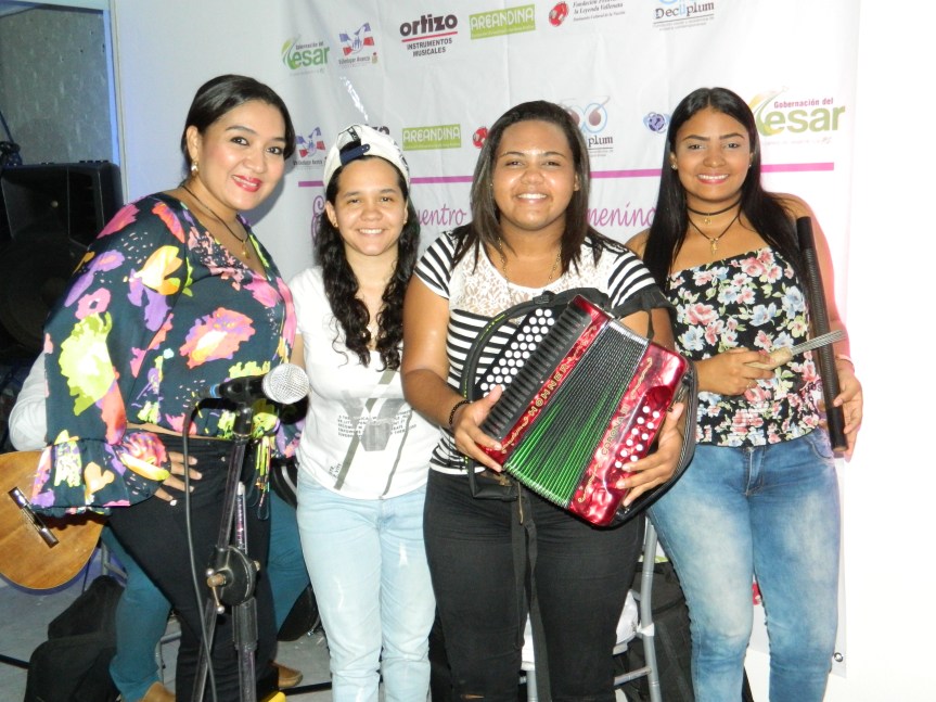 Primer Festival Vallenato Femenino en la plaza Alfonso&nbsp;López