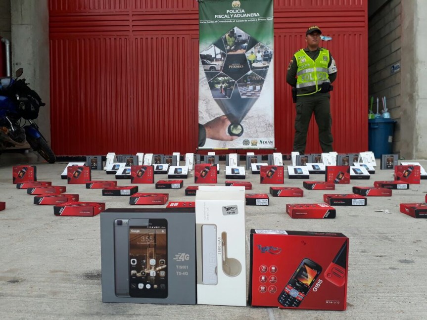 Celulares y confecciones estimados en $90 millones fueron aprehendidos por la&nbsp;Polfa