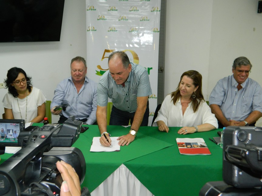 Gobernador del Cesar firma el convenio multiactor DDHH