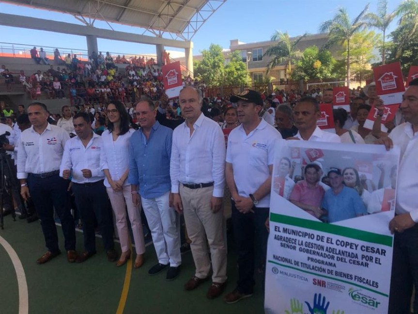 Gobierno entrega en el Cesar más de 2.700 títulos de&nbsp;propiedad