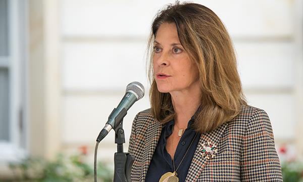 «Le recuerdo a quien use mi nombre, que estaré personalmente acompañando a las mujeres agredidas» :&nbsp;Vicepresidenta