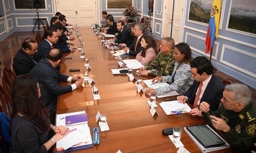 En ronda de trabajo con gobernadores, el Presidente reitera disposición de trabajar de la mano con las&nbsp;regiones