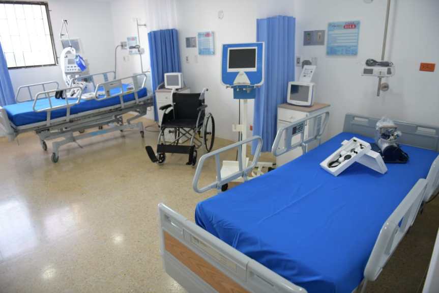 Gobernador Monsalvo inauguró 10 camas de UCI en el Hospital Rosario Pumarejo de&nbsp;López