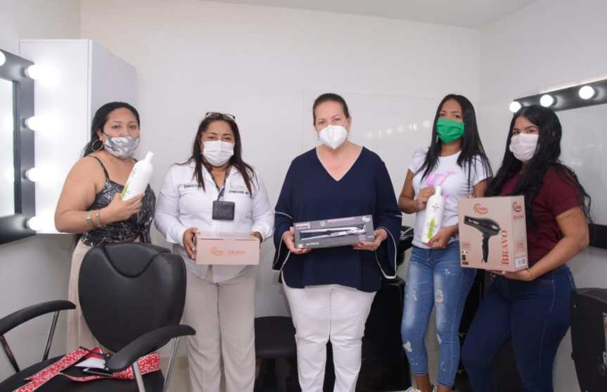 Gobierno del Cesar instaló en la Cárcel Judicial de Valledupar Centro de Belleza para&nbsp;mujeres