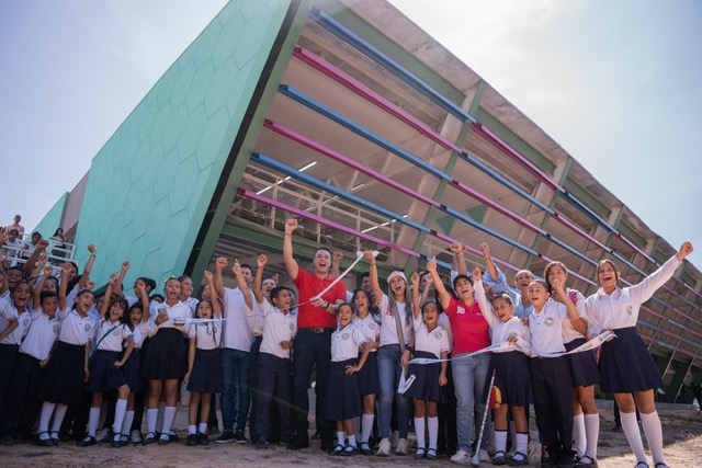Gobernadora Elvia Milena San Juan inauguró ocho nuevas aulas en San Roque,&nbsp;Curumaní